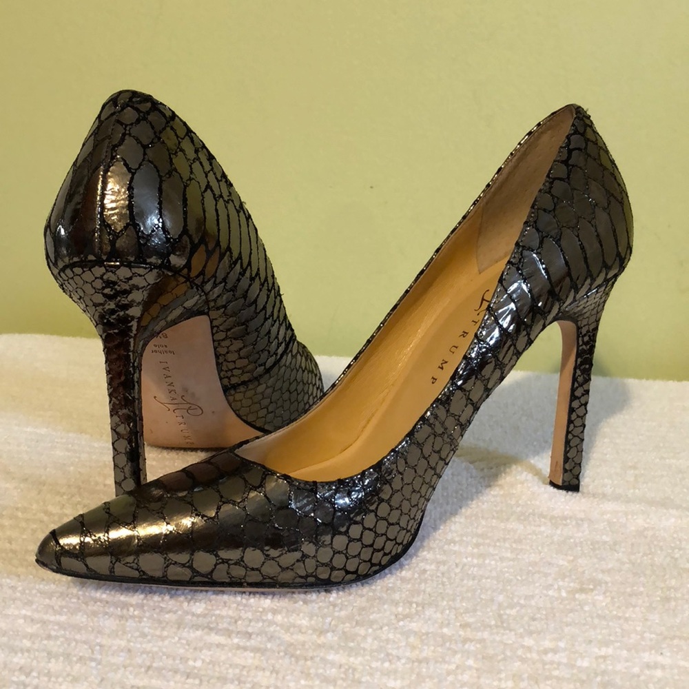 Carra Snake-Embossed Metallic Leather Pump, Pewter